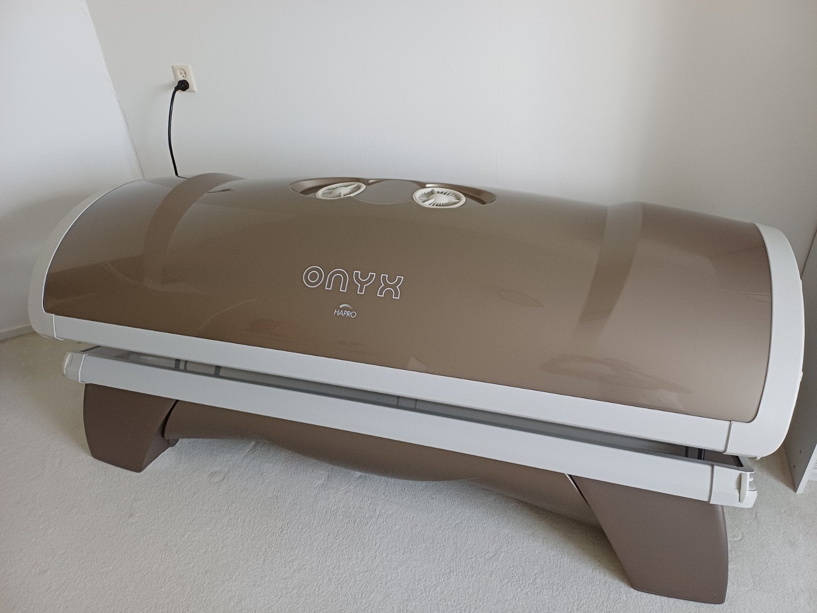 Hapro Onyx Zonnebank - Dubbelzijdig, Ophalen, Zo goed als nieuw, Zonnebank dubbelzijdig, 15 lampen of meer