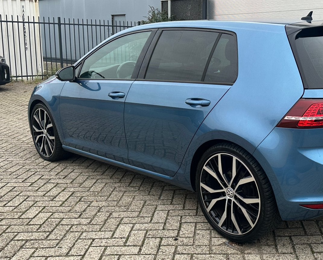 Originele VW Golf GTI Santiago Velgen 19 inch 235/35 R19, Auto-onderdelen, Banden en Velgen, Gebruikt, Banden en Velgen, 235 mm