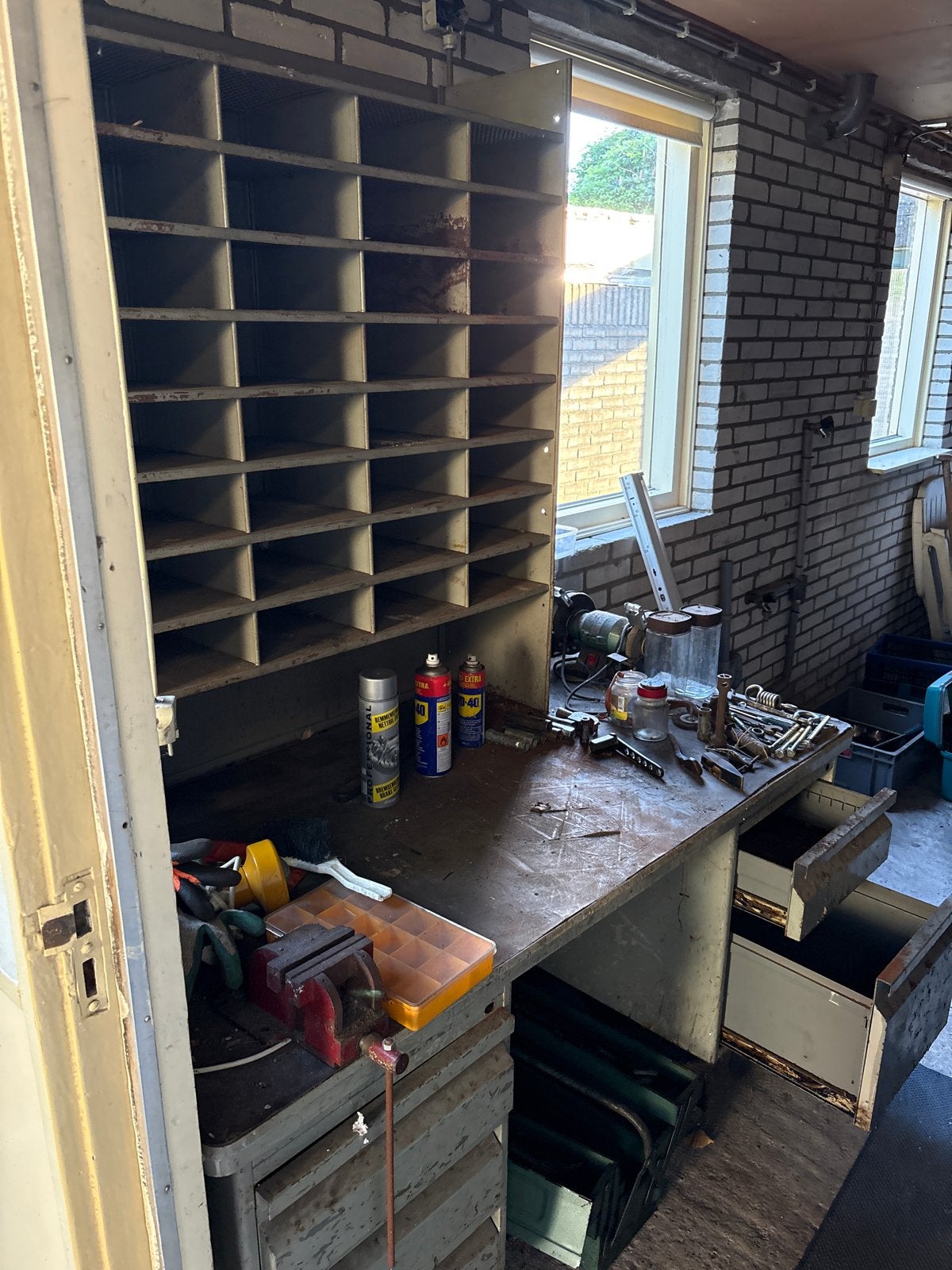Oude werkbank met post opzetstuk - Vintage industriële stijl, Ophalen, Gebruikt, 170 cm of meer