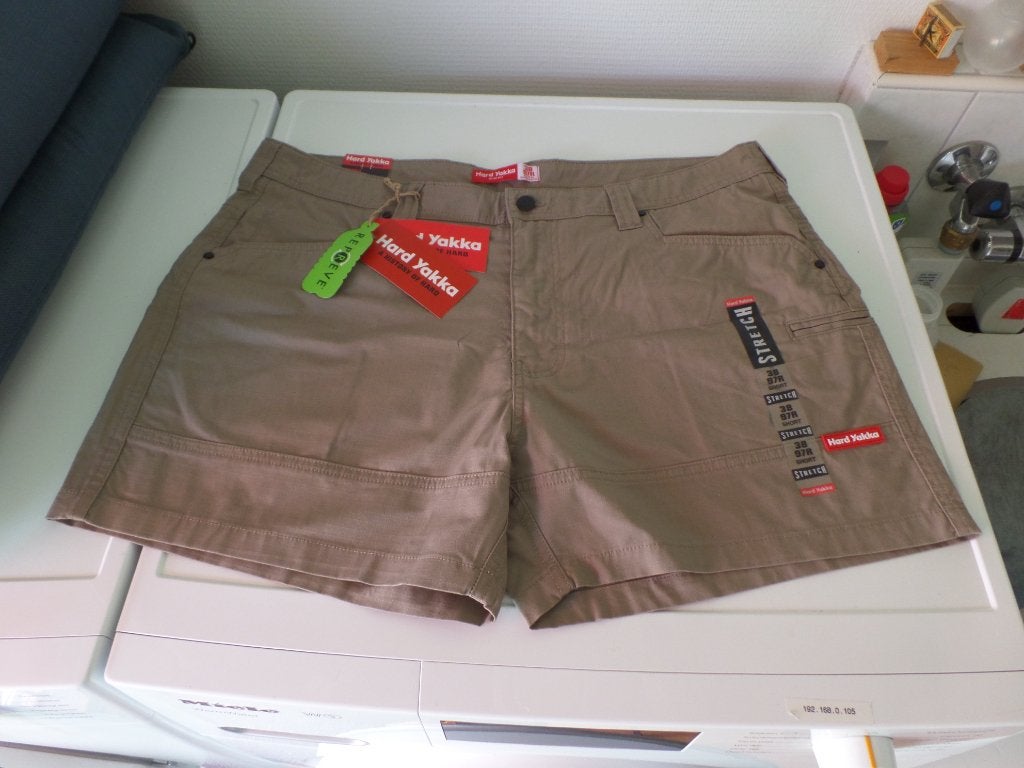 Short, HARD YAKKA, Taillemaat 38", Desert/Khaki (1)-(#9118), Maat 52/54 (L), Beige, Nieuw, Ophalen of Verzenden