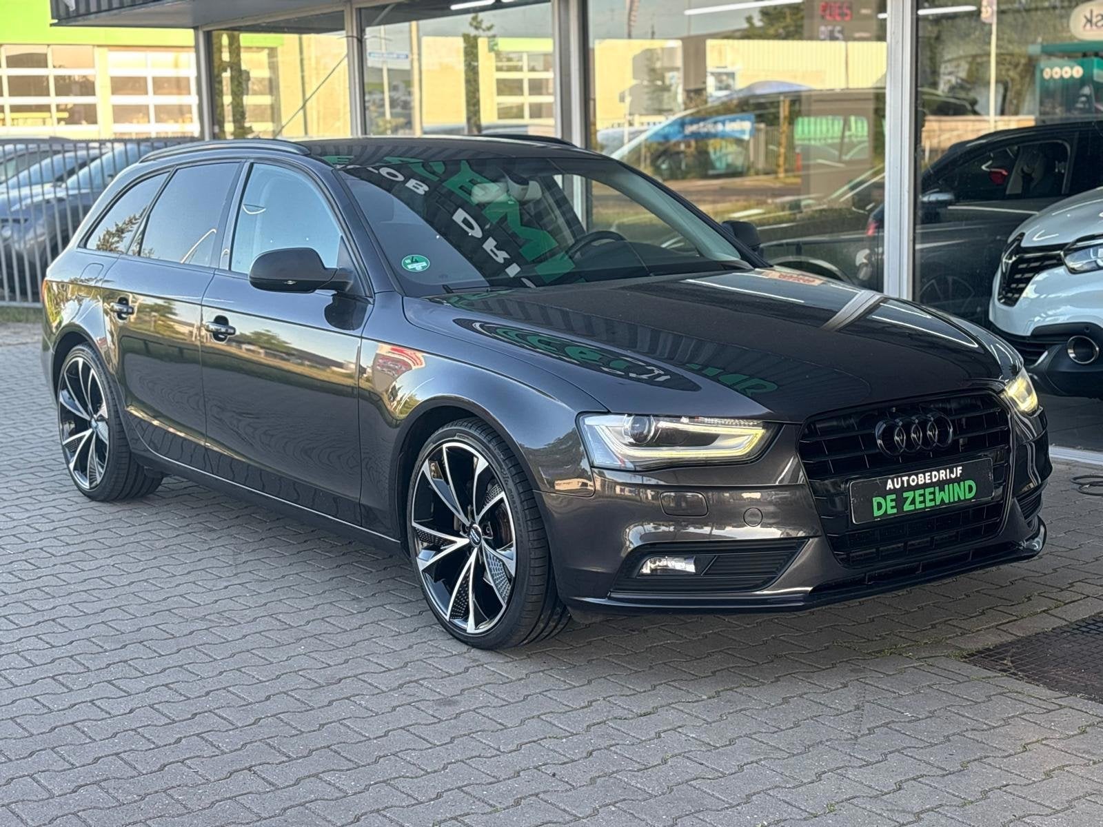 Audi A4 Avant 1.8 TFSI, Voorwielaandrijving, 1490 kg, Gebruikt, 4 cilinders