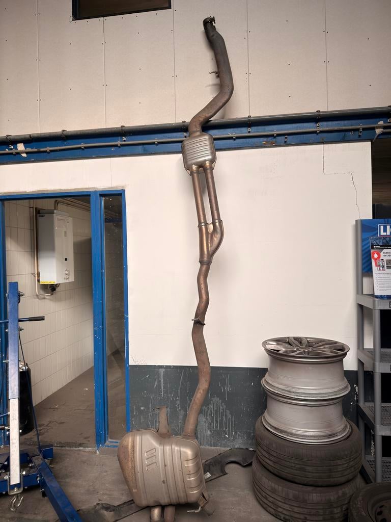 Uitlaat compleet BMW F11/10 530D ex roetfilter, Ophalen, Gebruikt, BMW
