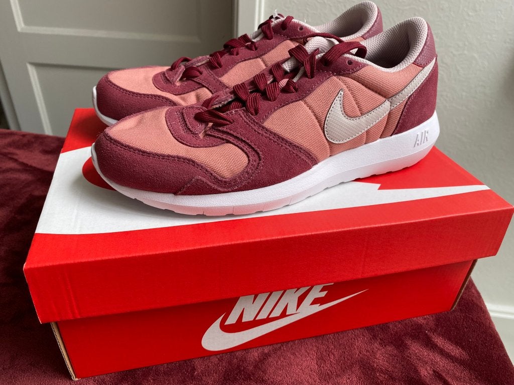 Nike Air retro sportsschoenen women / dames 37.5, Ophalen, Overige kleuren, Sportschoenen, Nike