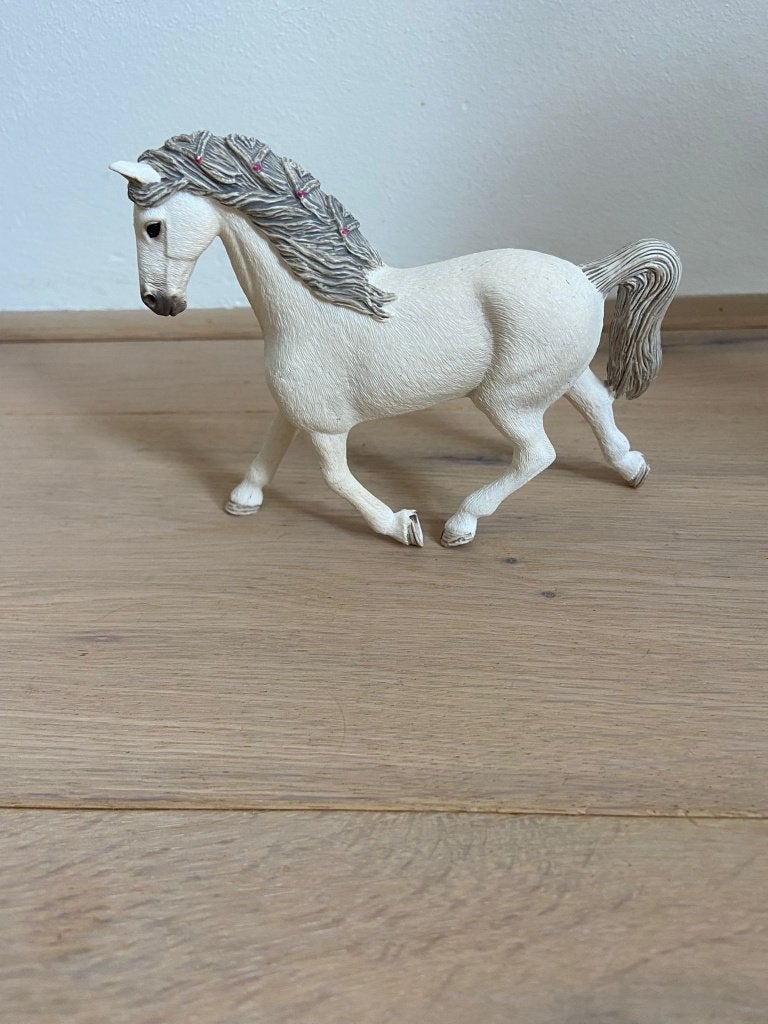 Schleich Holsteiner Merrie | nr 13858, Ophalen of Verzenden, Zo goed als nieuw, Paard, Beeldje of Figuurtje