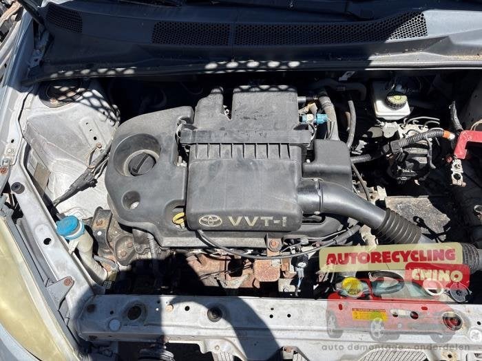 Motor van een Toyota Yaris, Ophalen, Gebruikt, -, -