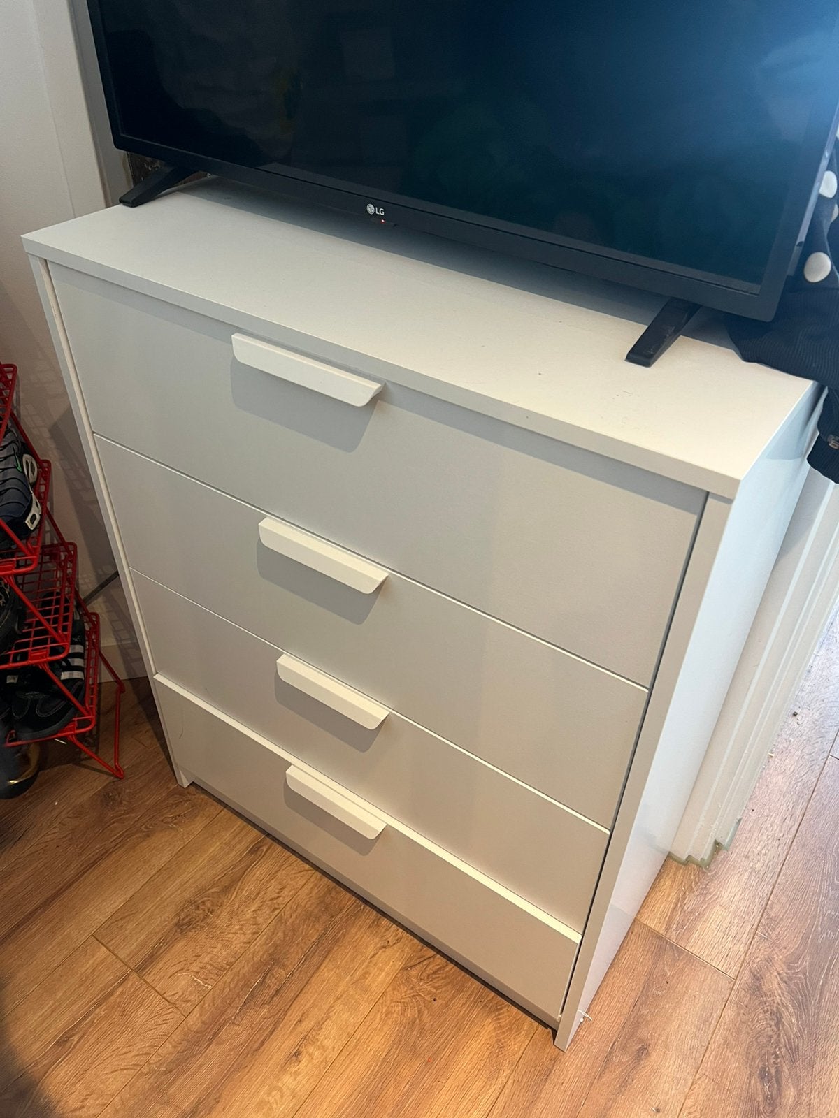 Lade kast Jysk, Ophalen, 50 tot 100 cm, Zo goed als nieuw, 3 of 4 laden