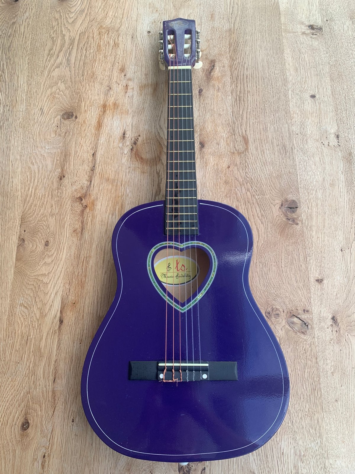 Paarse kindergitaar ½ "ts Music Fidelity" met standaard, Ophalen, Gebruikt, Klassieke of Spaanse gitaar