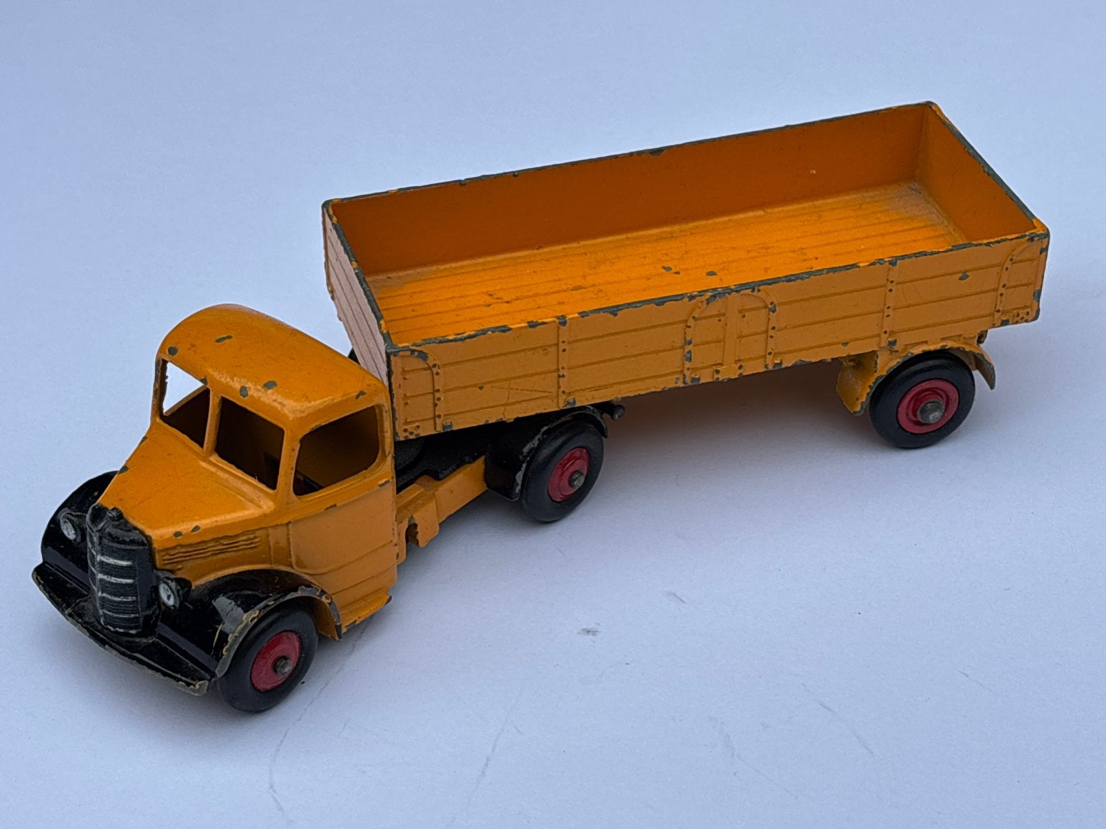 Dinky Toys 409/521 BEDFORD Articulated Lorry - nostalgisch!, Ophalen of Verzenden, Gebruikt, Bus of Vrachtwagen, Dinky Toys