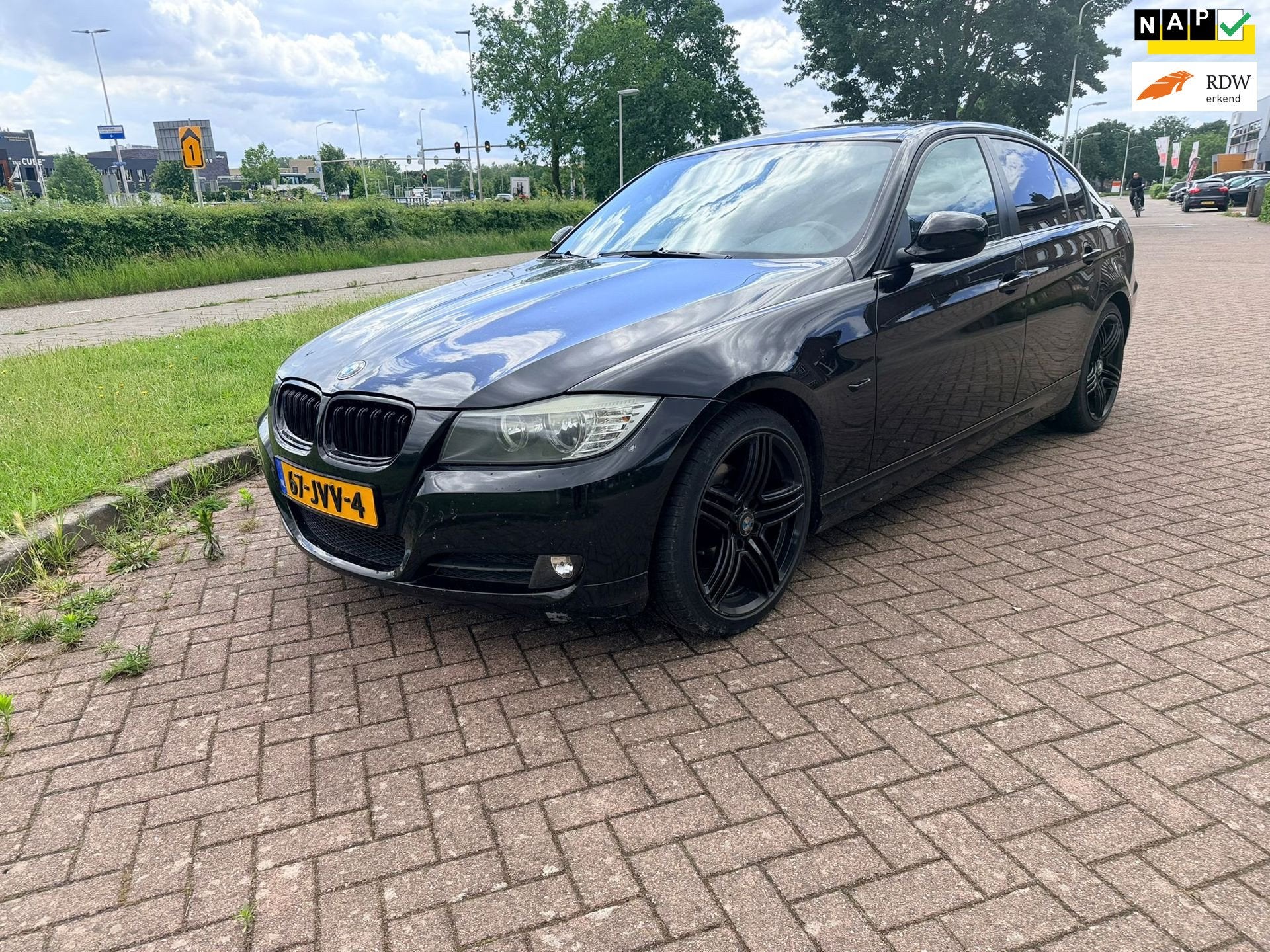 BMW 3-serie 316i Benzine - APK 06-2027 - Nette Auto, Auto's, BMW, Gebruikt, 1599 cc, 4 cilinders, Zwart