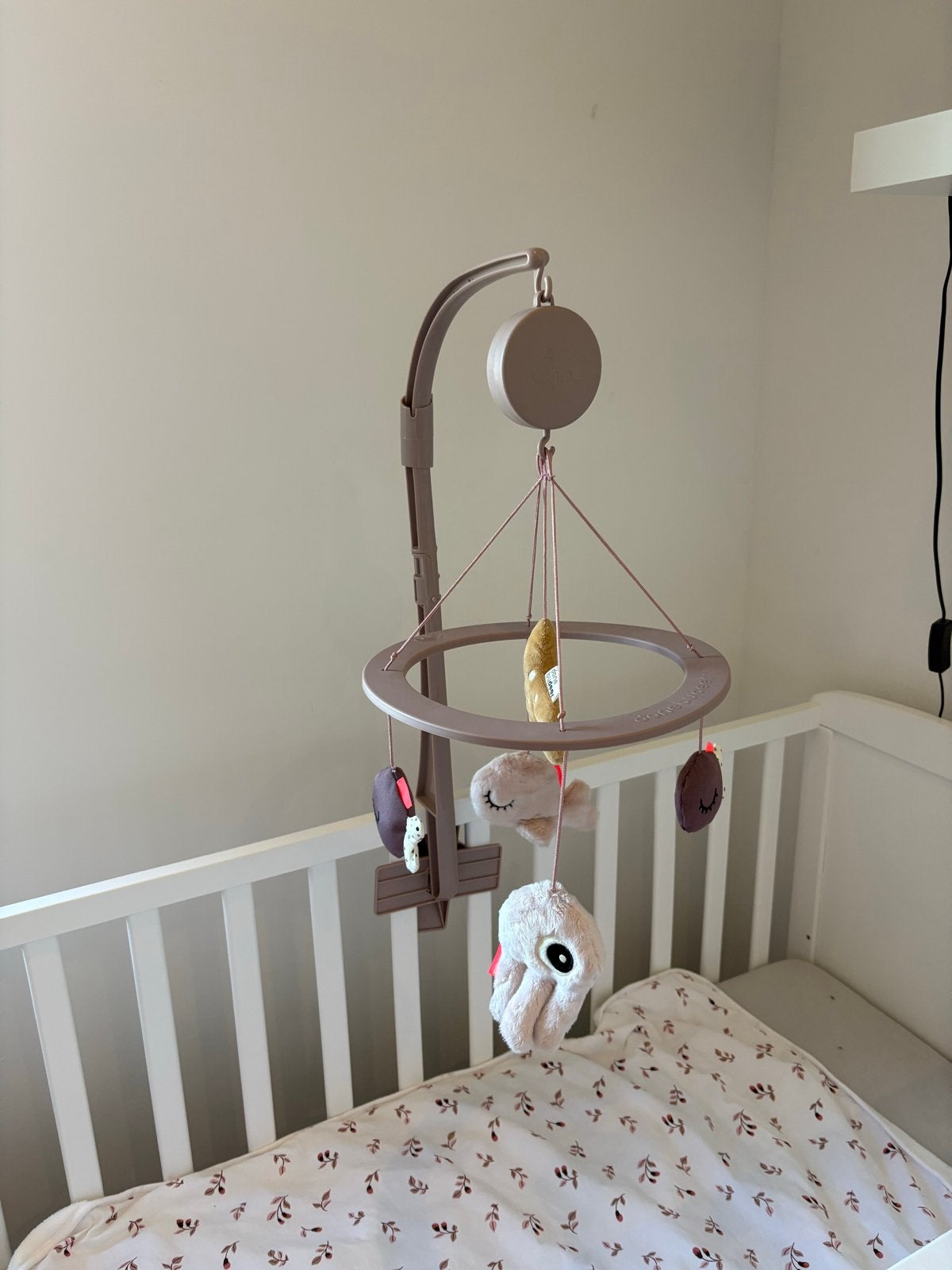 Done by Deer Sea Friends Muziekmobiel, Kinderen en Baby's, Ophalen, Zo goed als nieuw, Mobiel, Met geluid