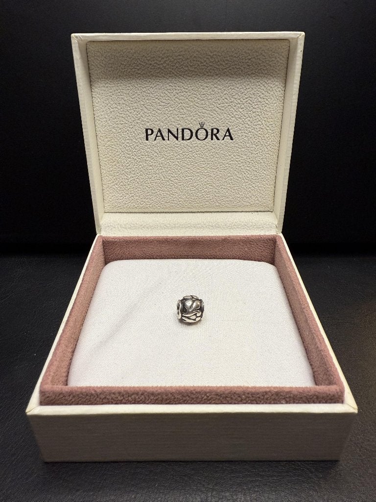 Pandora Friendly florets bedel: Sterling Zilver 925/1000, Gebruikt, Pandora, Ophalen of Verzenden, 1 bedel