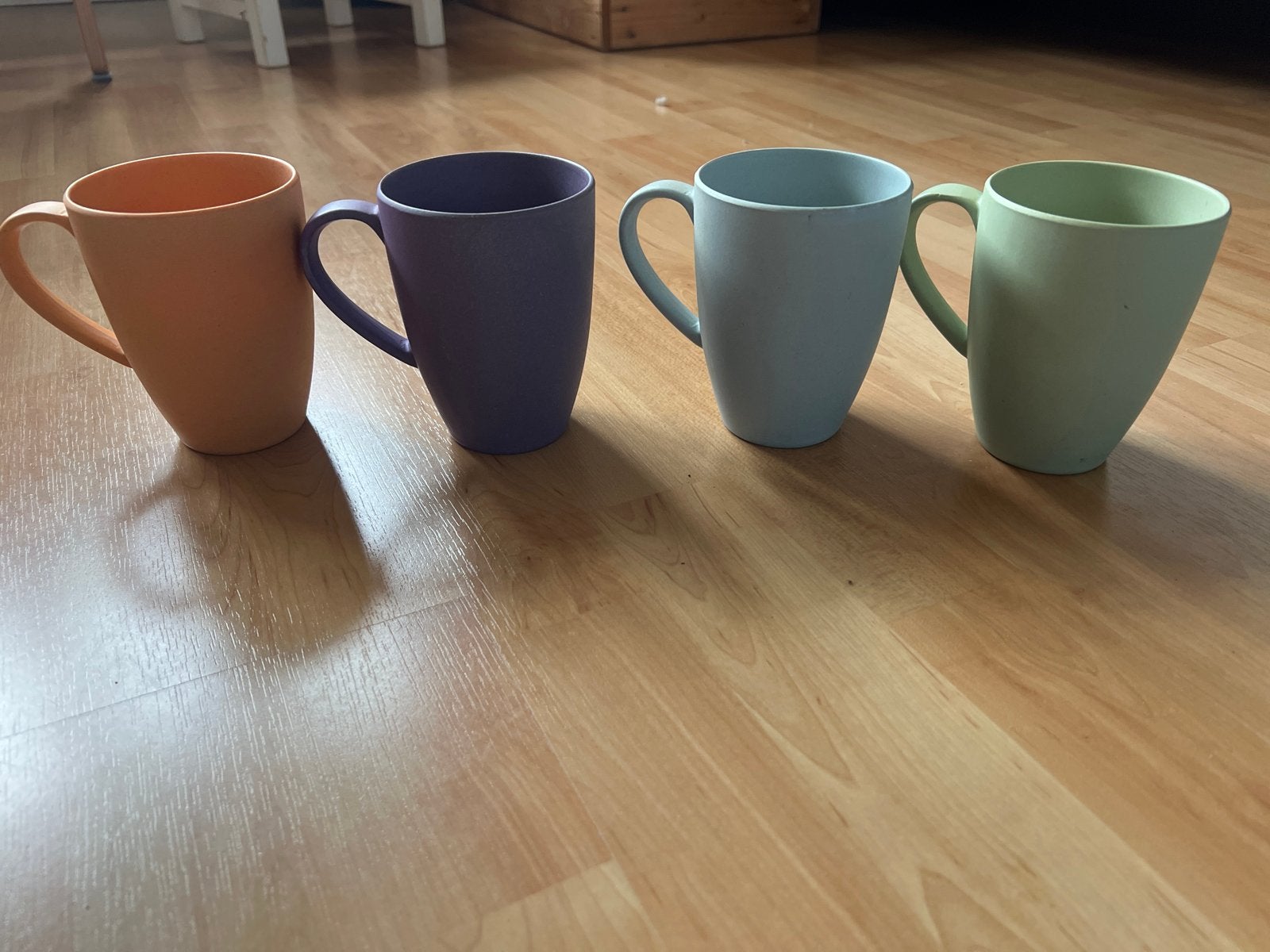 Zuperzozial Bekers - Set van 4 Kleurrijke Mokken, Ophalen of Verzenden, Natuurlijk materiaal, Meerkleurig, Overige merken
