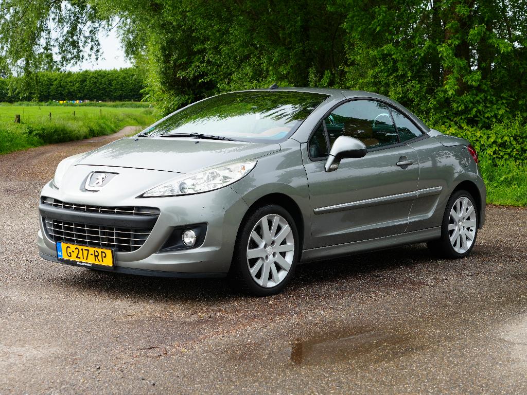 Peugeot 207 1.6 16V Cabrio 2012, Auto's, Peugeot, Voorwielaandrijving, 15 km/l, 4 cilinders, Cabriolet