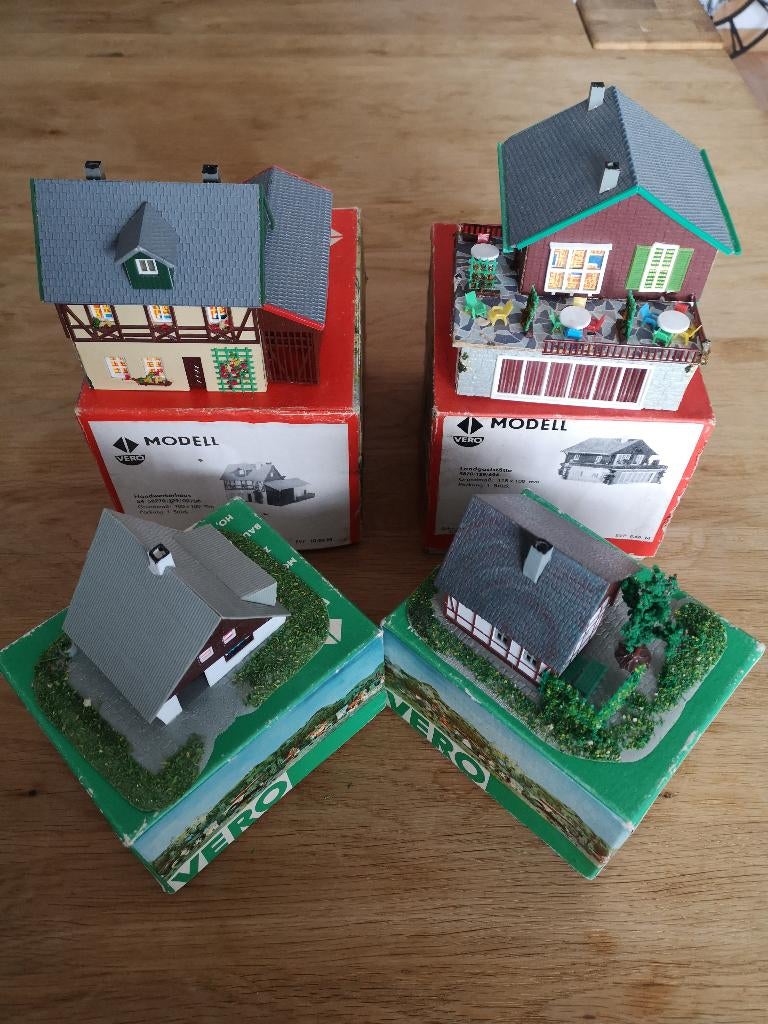 Vero Modelspoorhuisjes N DDR, Hobby en Vrije tijd, Overige merken, Gebruikt, Gelijkstroom, Verzenden