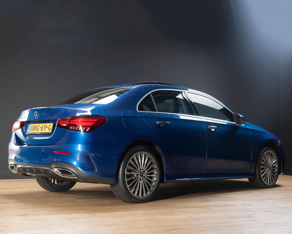 Mercedes-Benz A-Klasse Limousine 250 e Star Edition AMG Line, Gebruikt, 4 cilinders, 16 kWh, Blauw