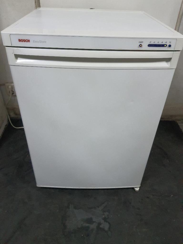 Bosch koelkast tafelmodel met Uittrekbare lades werkt super, Ophalen, Zonder vriesvak, Minder dan 85 cm, 100 tot 150 liter