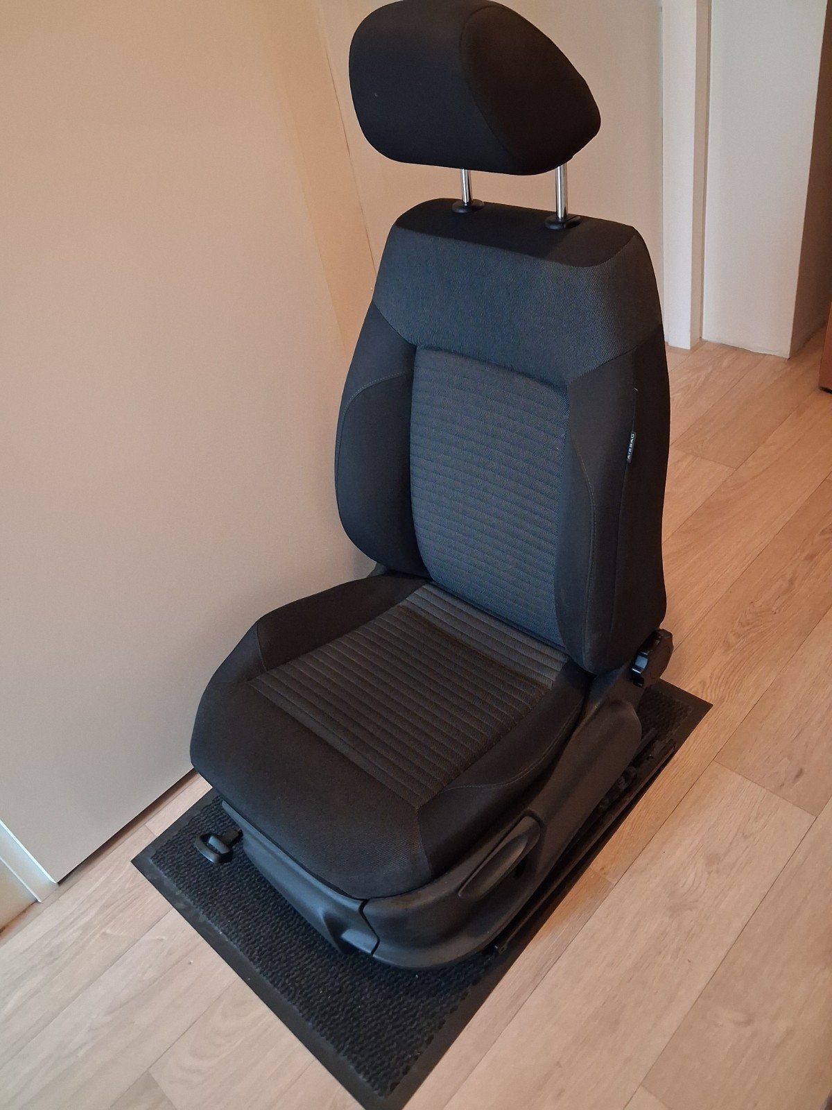 *Autostoel linkerkant uit polo 2014*, Auto-onderdelen, Ophalen, Gebruikt, Universele onderdelen