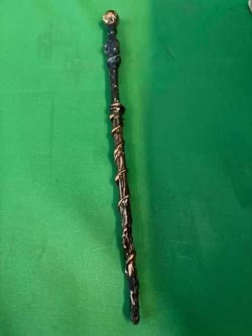 NIEUW! Toverstaf bruin/goud 28 cm lang BIEDEN, Ophalen of Verzenden, Nieuw, Overige typen