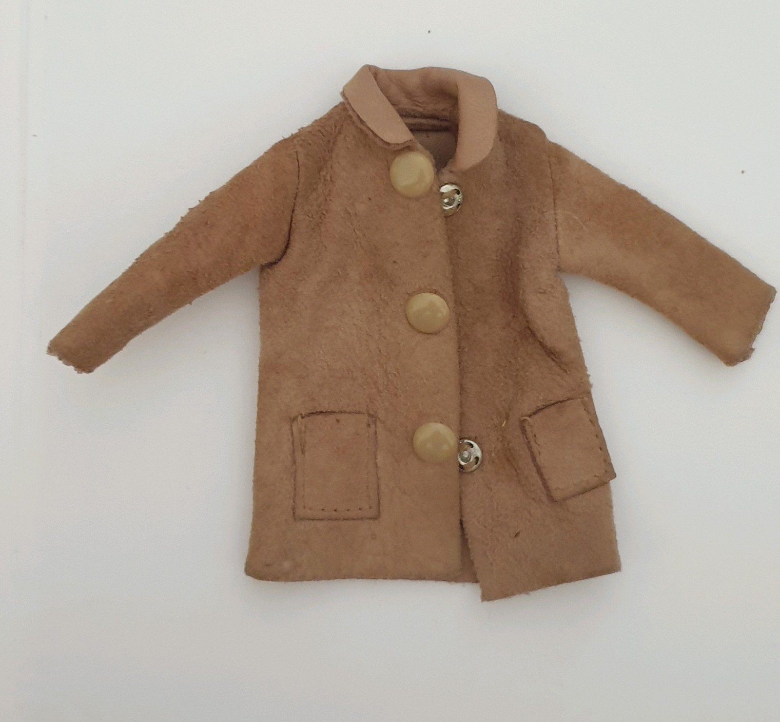 Mooi vintage barbie suède jasje, Ophalen of Verzenden, Kleertjes