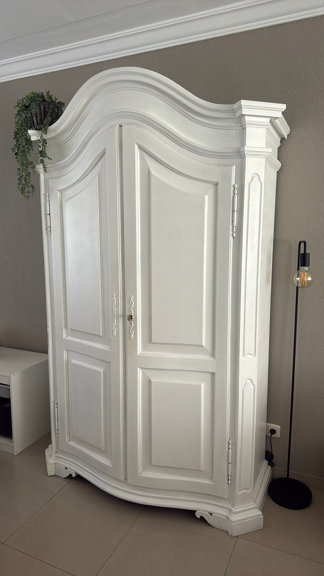 Antieke kast, Ophalen, Gebruikt