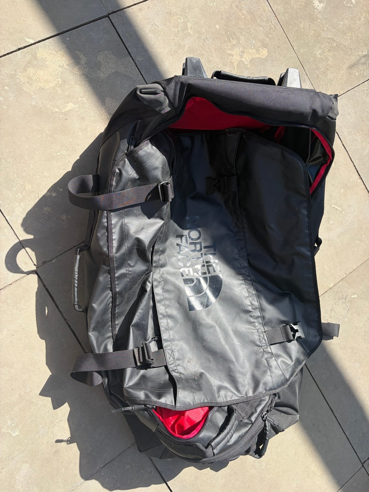 The North Face Rolling Thunder 36 reistas ZGAN met wielen, Sieraden, Tassen en Uiterlijk, Tassen | Reistassen en Weekendtassen