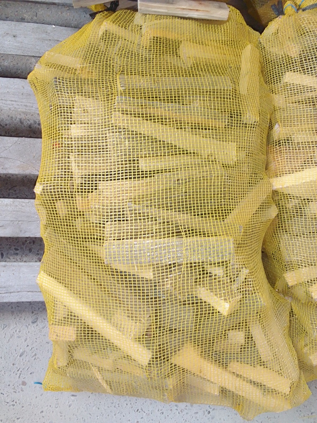 Eiken beuken vuren aanmaak hout brandhout, 6 m³ of meer, Ophalen, Eikenhout