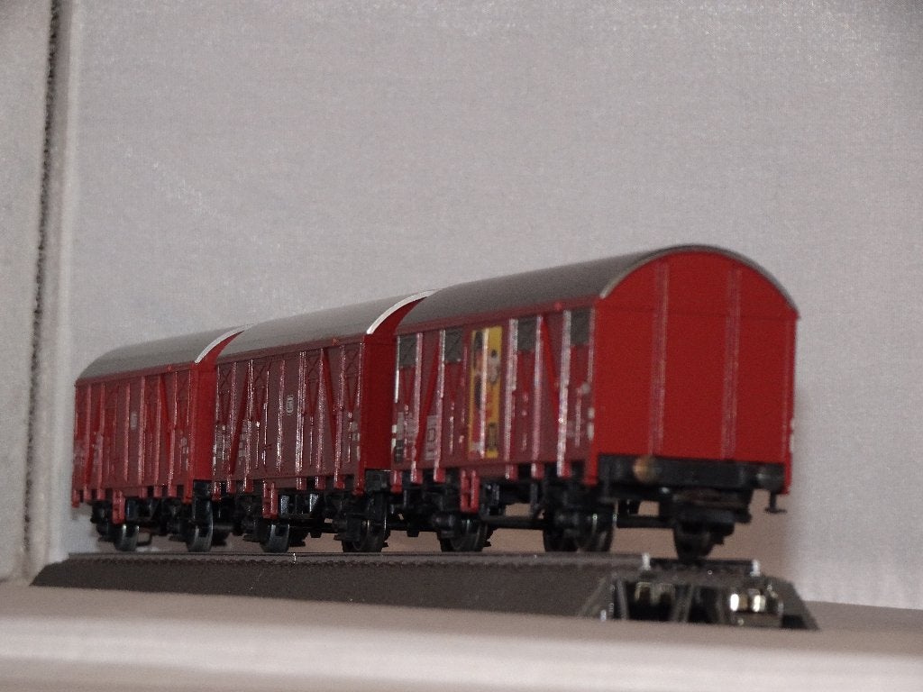 Marklin 3 x gesloten wagon met kortkoppeling (#348), Wisselstroom, Ophalen of Verzenden, Märklin, Nieuw