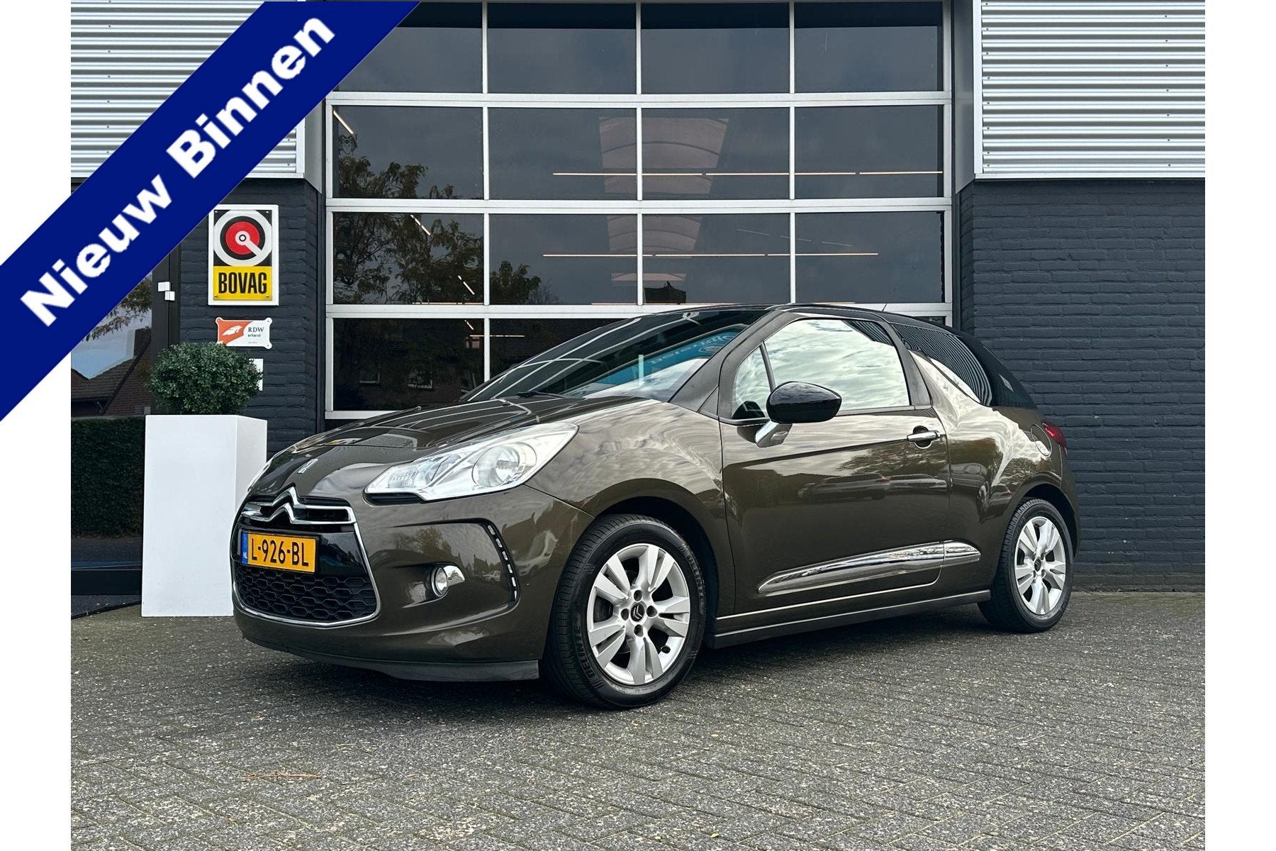Citroën DS3 1.2 VTi Business, Airco, Bluetooth, Stoelverwar, Auto's, Voorwielaandrijving, Gebruikt, 1199 cc, Bruin