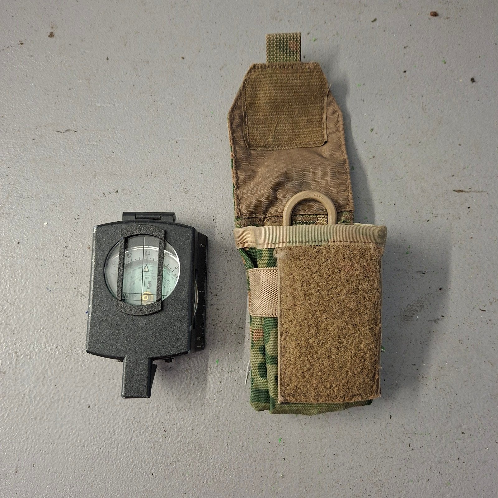 Militaire kompas met camouflage hoesje, Ophalen of Verzenden, Wilkie, ., .