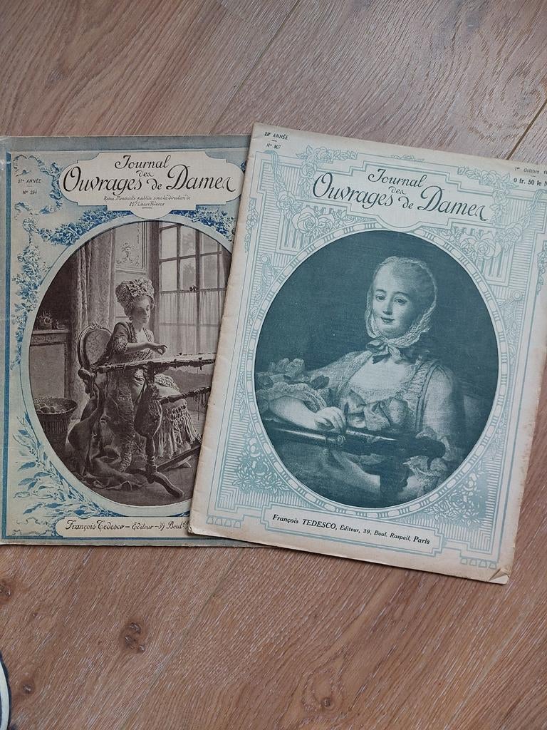 2 antieke handwerkbladen, Ophalen of Verzenden