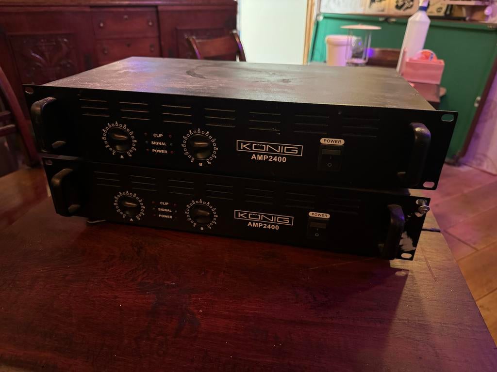 König AMP2400 versterker, Overige merken, Gebruikt, Ophalen of Verzenden, 120 watt of meer