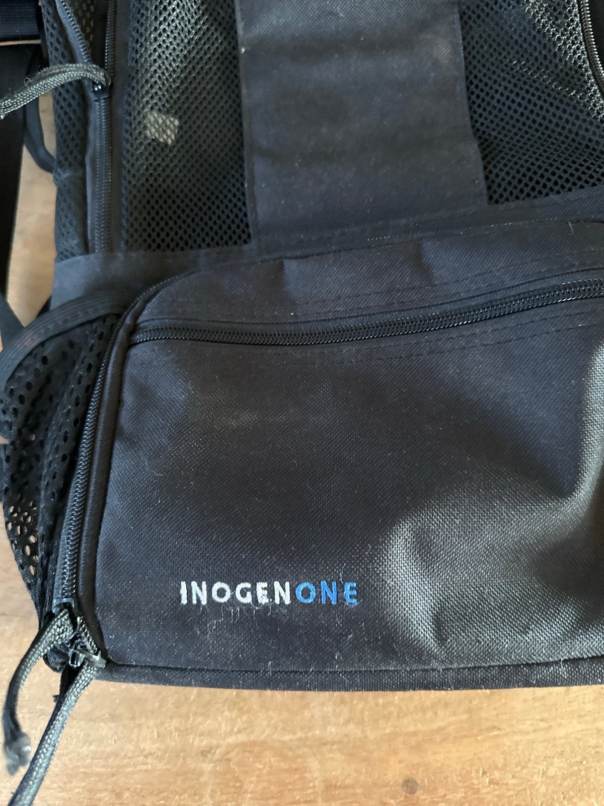 InogenOne Rugzak - Zwart, Zo goed als nieuw, Overige merken, 25 tot 40 cm, Ophalen of Verzenden, Zo goed als nieuw