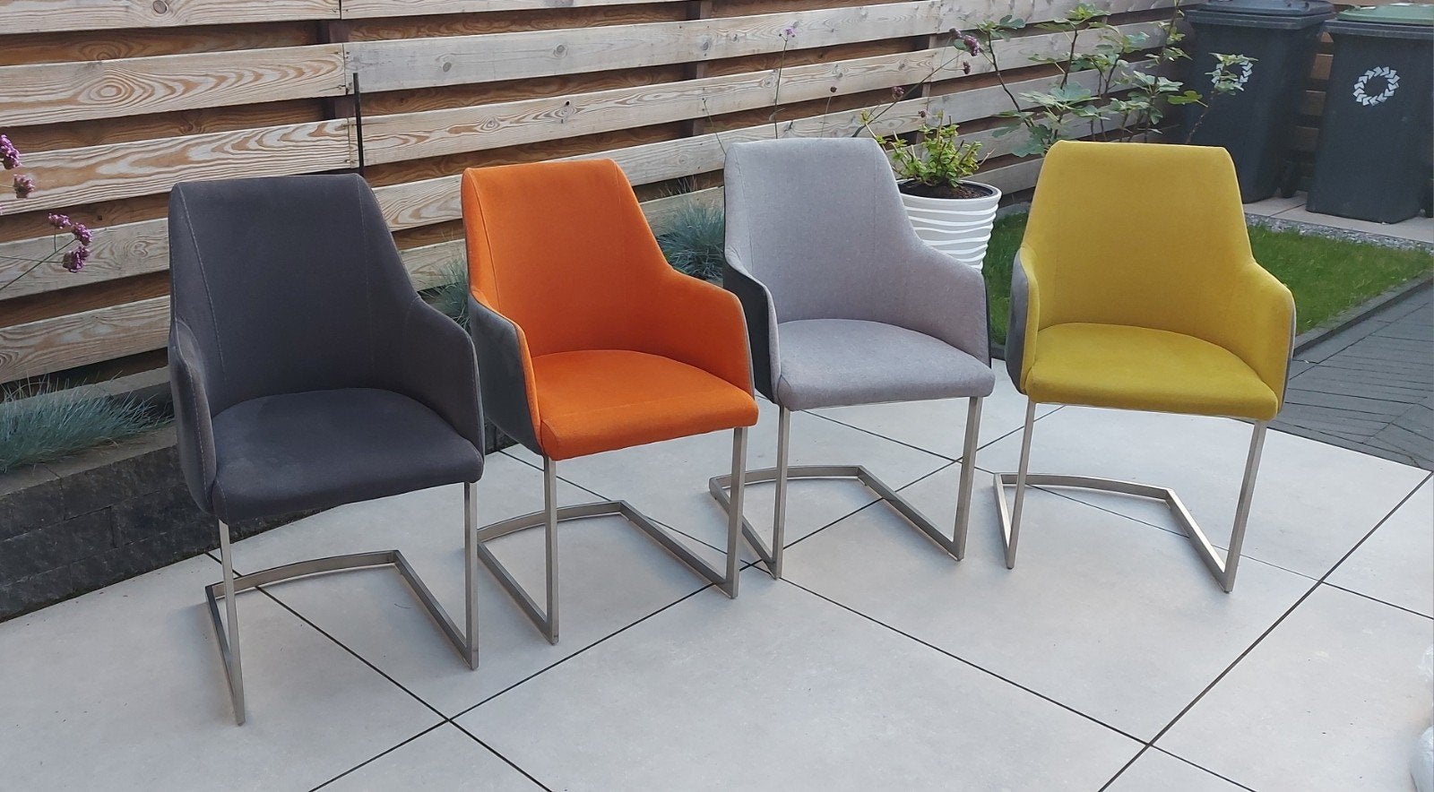 Eetkamer stoelen 4 stuks van Xooon €25 per stuk, Huis en Inrichting, Ophalen, Gebruikt, Vijf, Zes of meer stoelen