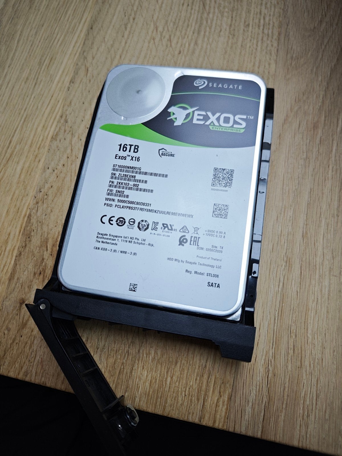 16TB HDD Exos X16 Enterprise | < 9000 uur, Computers en Software, Harde schijven, Ophalen of Verzenden, Desktop