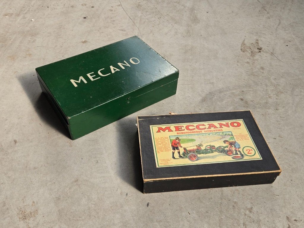 Vintage speelgoed, Ophalen