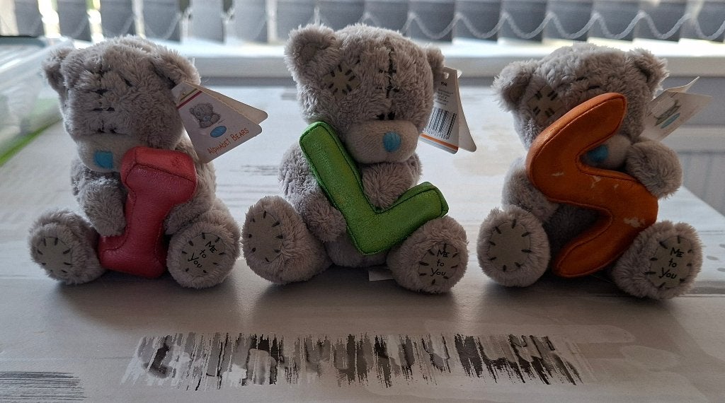 3 Me To You beertjes 10 cm., Verzamelen, Beren en Cherished Teddies, Ophalen of Verzenden, Zo goed als nieuw, Stoffen beer, Me To You