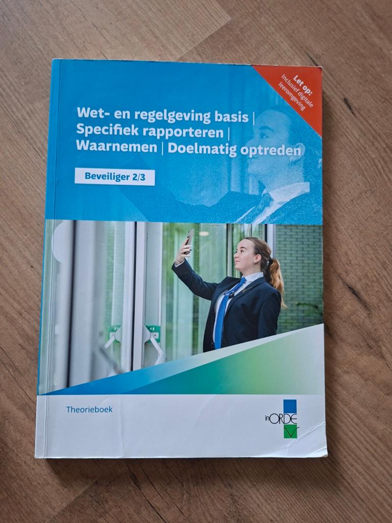 Theorieboek Beveiliger 2/3: Wet- en regelgeving basis, Boeken, Ophalen of Verzenden, Gelezen, Overige niveaus, Overige vakken