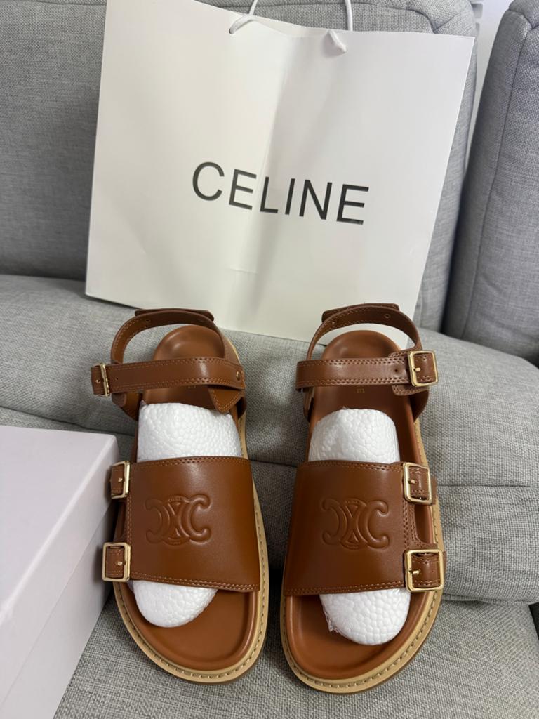 Nieuwe Celine sandalen met doos en tas, Ophalen of Verzenden, Nieuw, Bruin, Sandalen of Muiltjes