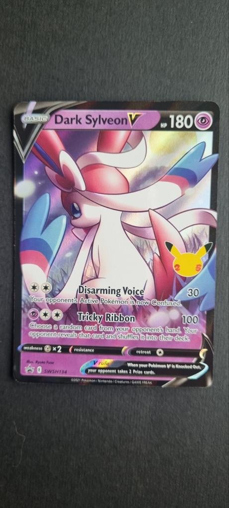 Dark Sylveon V SWSH134 Pokémon Kaart - Sword & Shield Promo, Ophalen of Verzenden, Zo goed als nieuw, Losse kaart, Foil