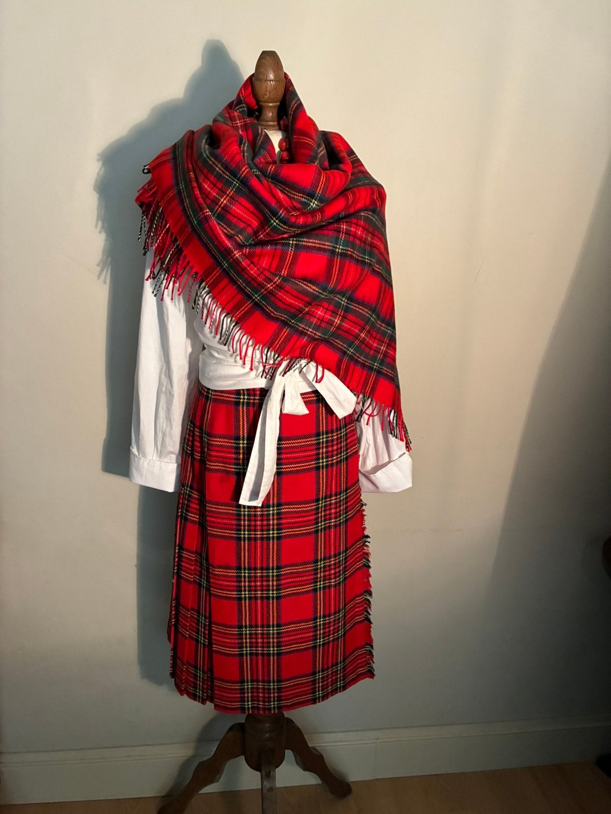SCHOTSE RUIT ROK WOL ROOD, Maat 38/40 (M), Verzenden, Zo goed als nieuw, Rood