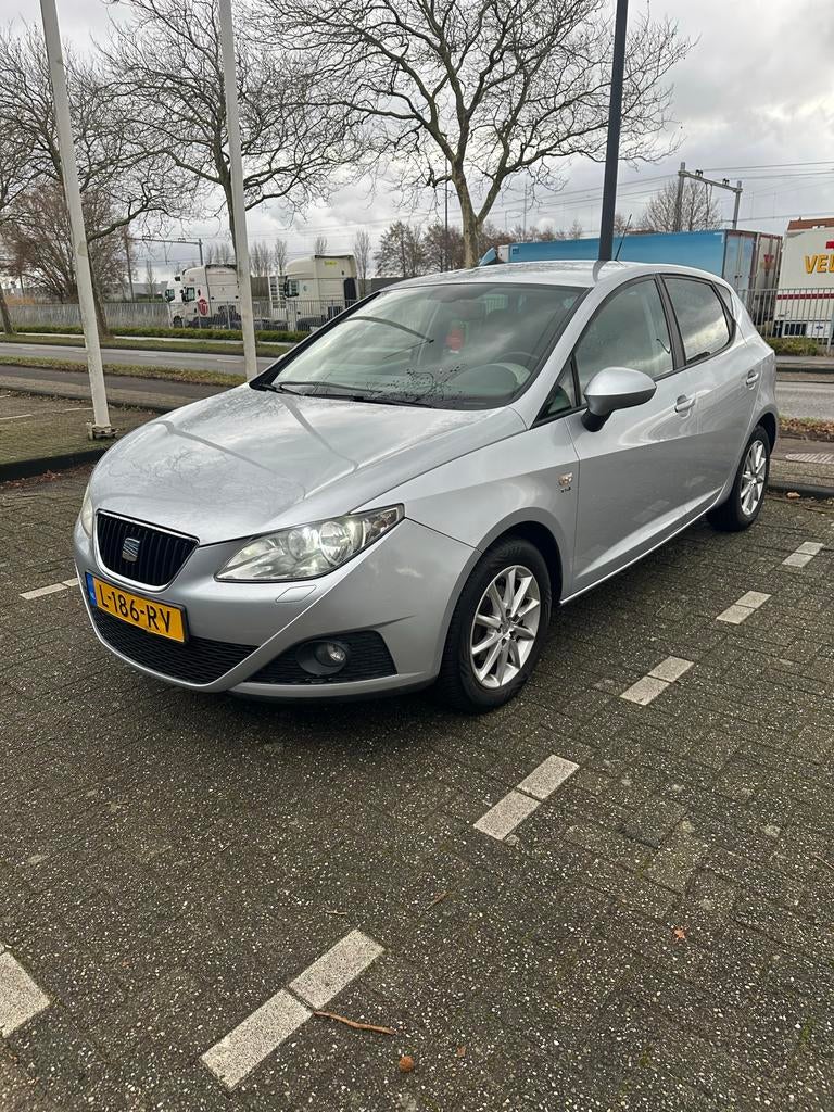 Seat ibiza 1.2 TSI 104PK 5 deurs Airco - zuinig!, Auto's, Stof, 40 €/maand, Ibiza, Handgeschakeld