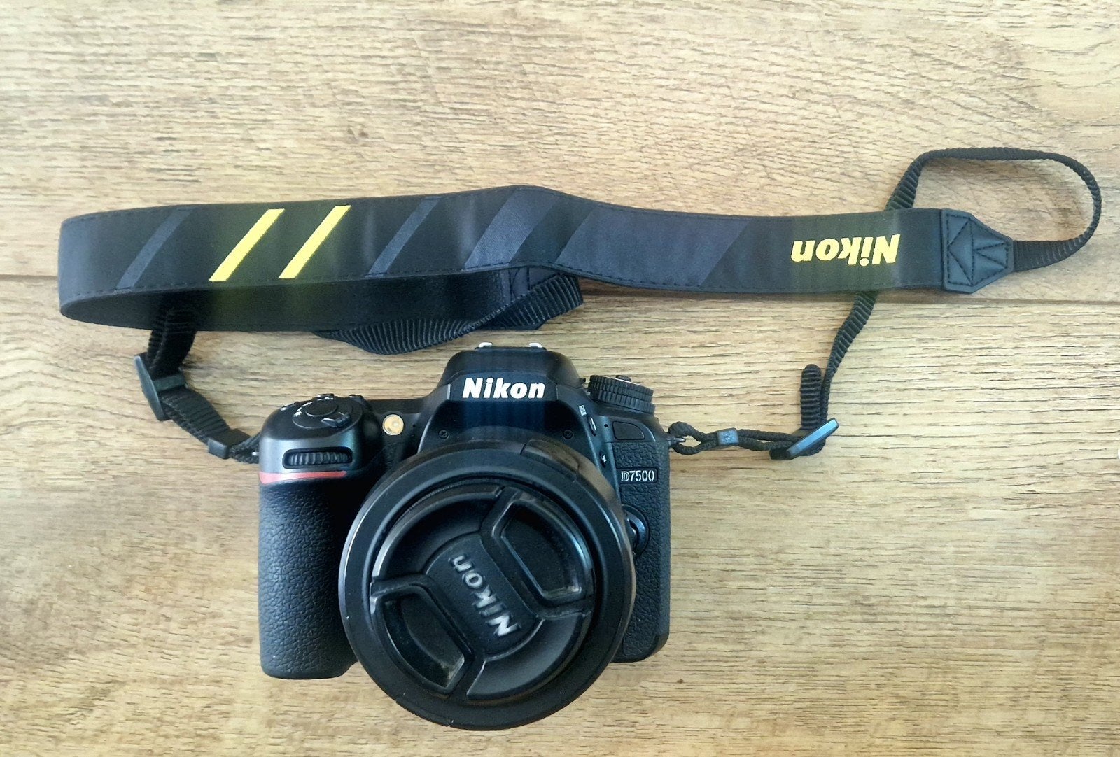 Nikon D7500 met 18-55 VR 23.344 clicks, Ophalen of Verzenden, Zo goed als nieuw, Nikon