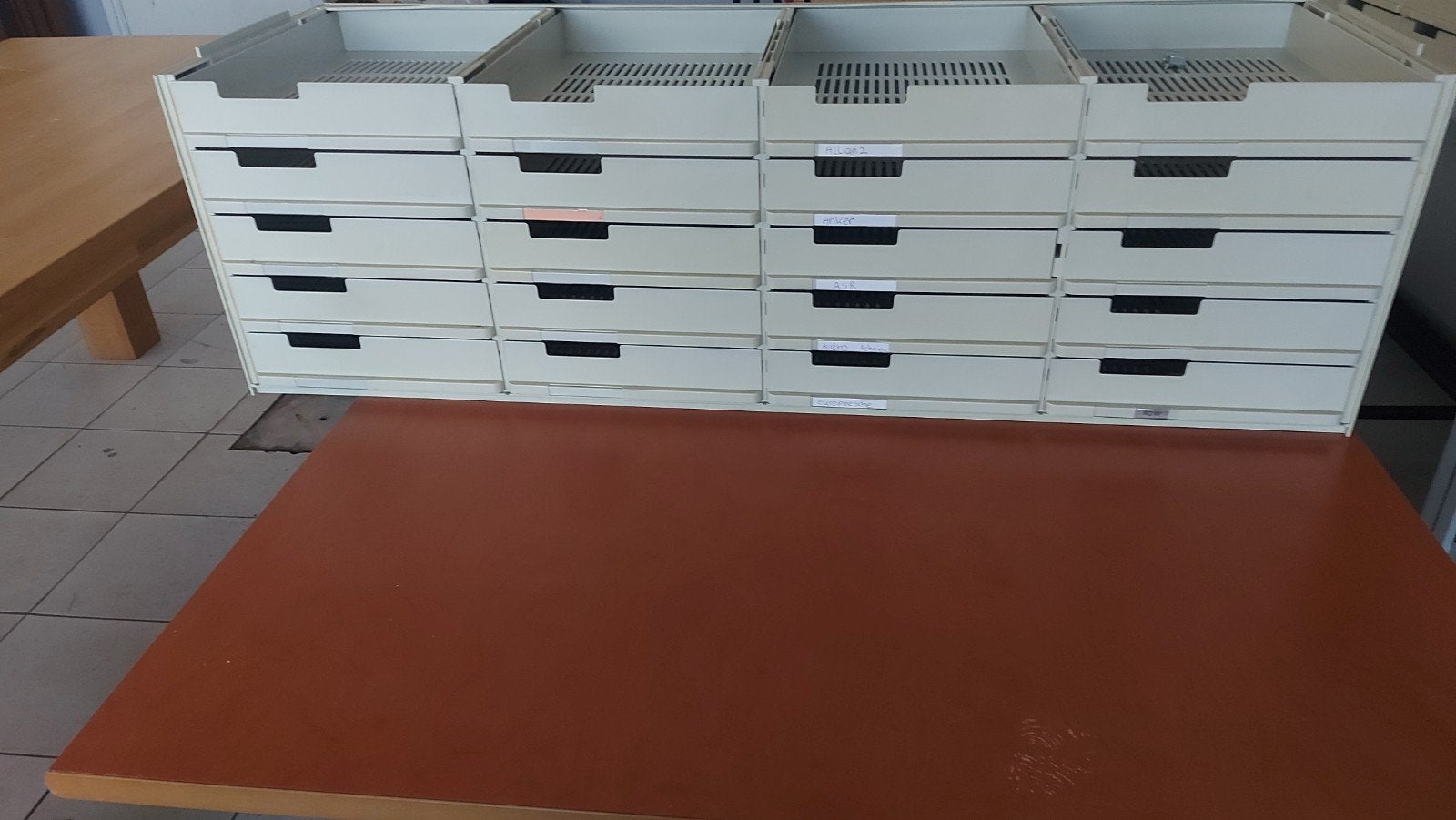 Archief papier opbergbakken - Efficiënte opslag  3 X 20 stuk, Ophalen, Gebruikt