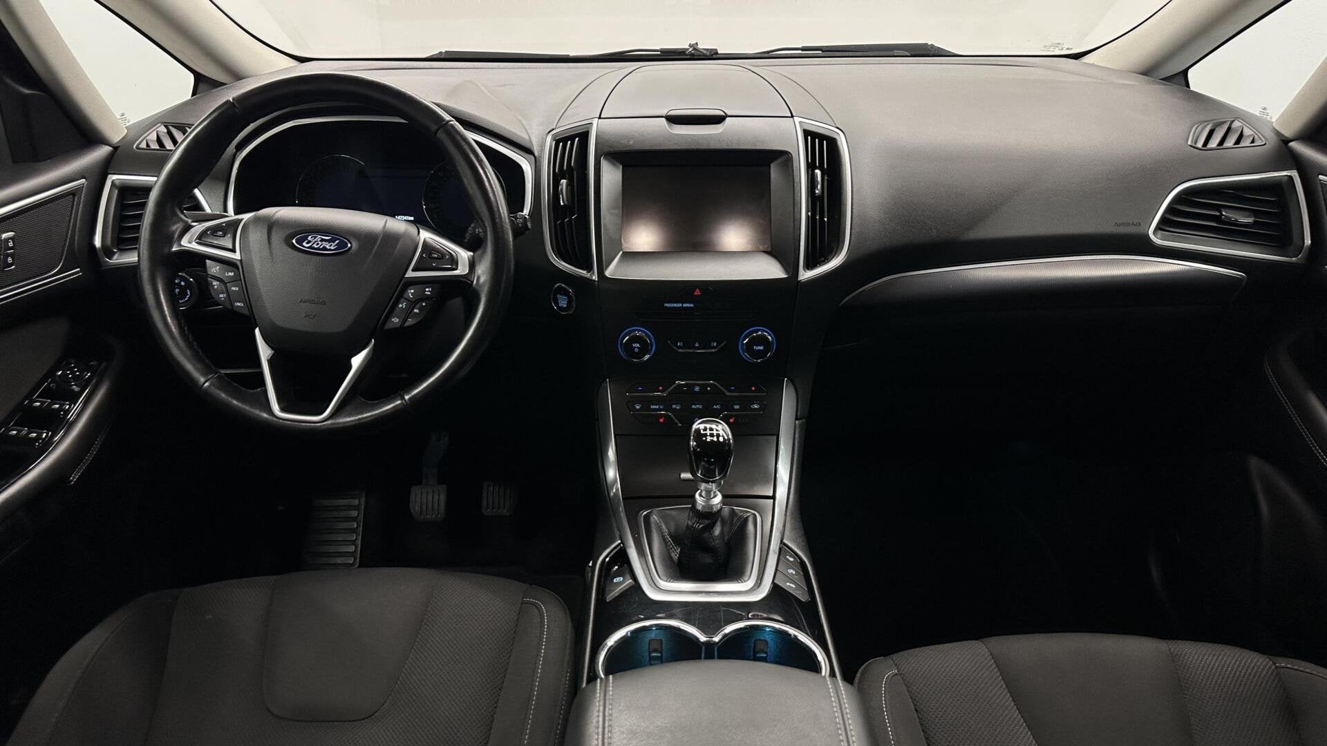 Ford S-Max 1.5 Trend CAMERA TREKHAAK ECC NAVIGATIE LM CRUISE, Auto's, Voorwielaandrijving, Met garantie (alle), 160 pk, Bedrijf