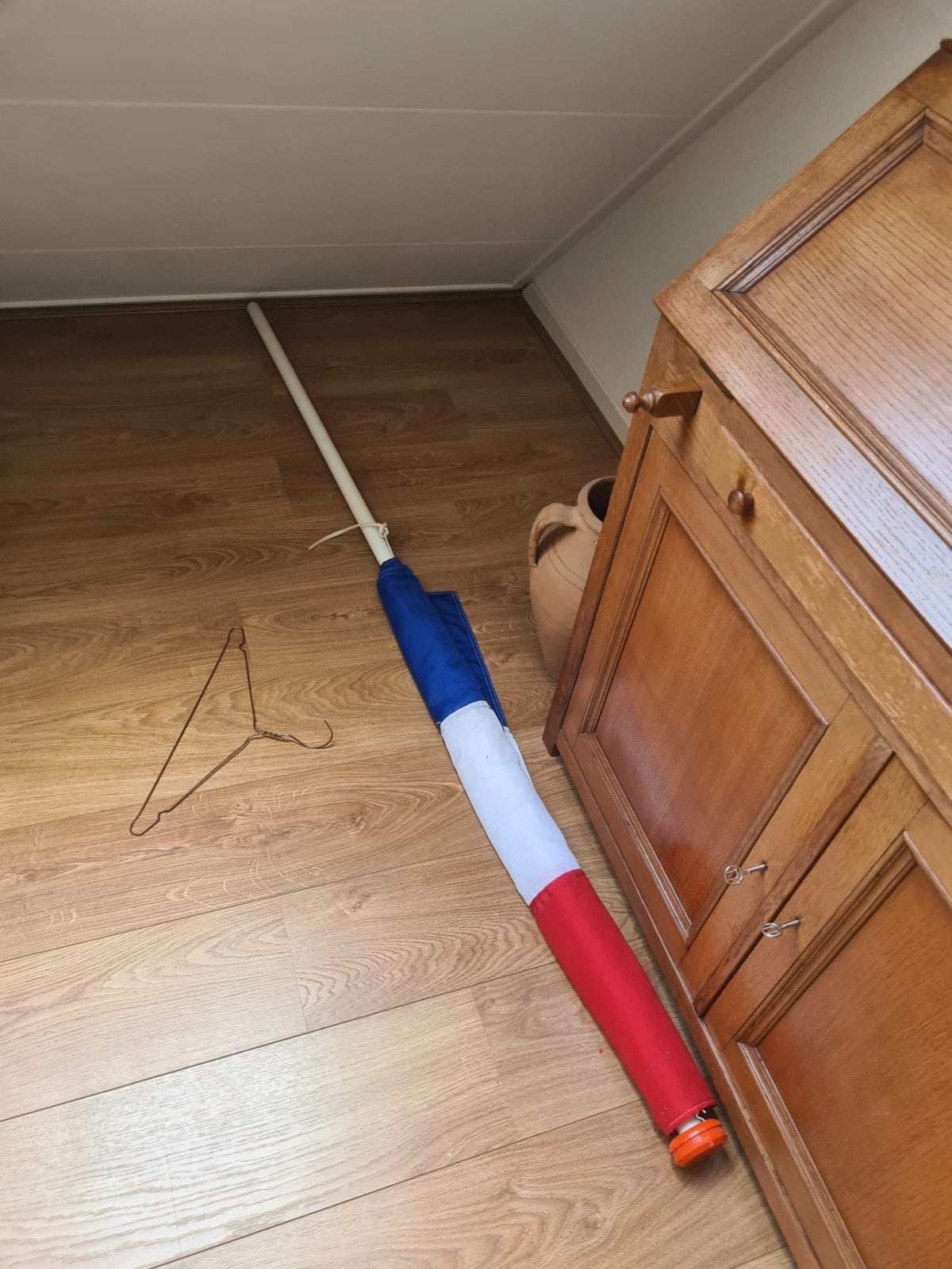 Vlag. Nieuw, Ophalen, Nieuw
