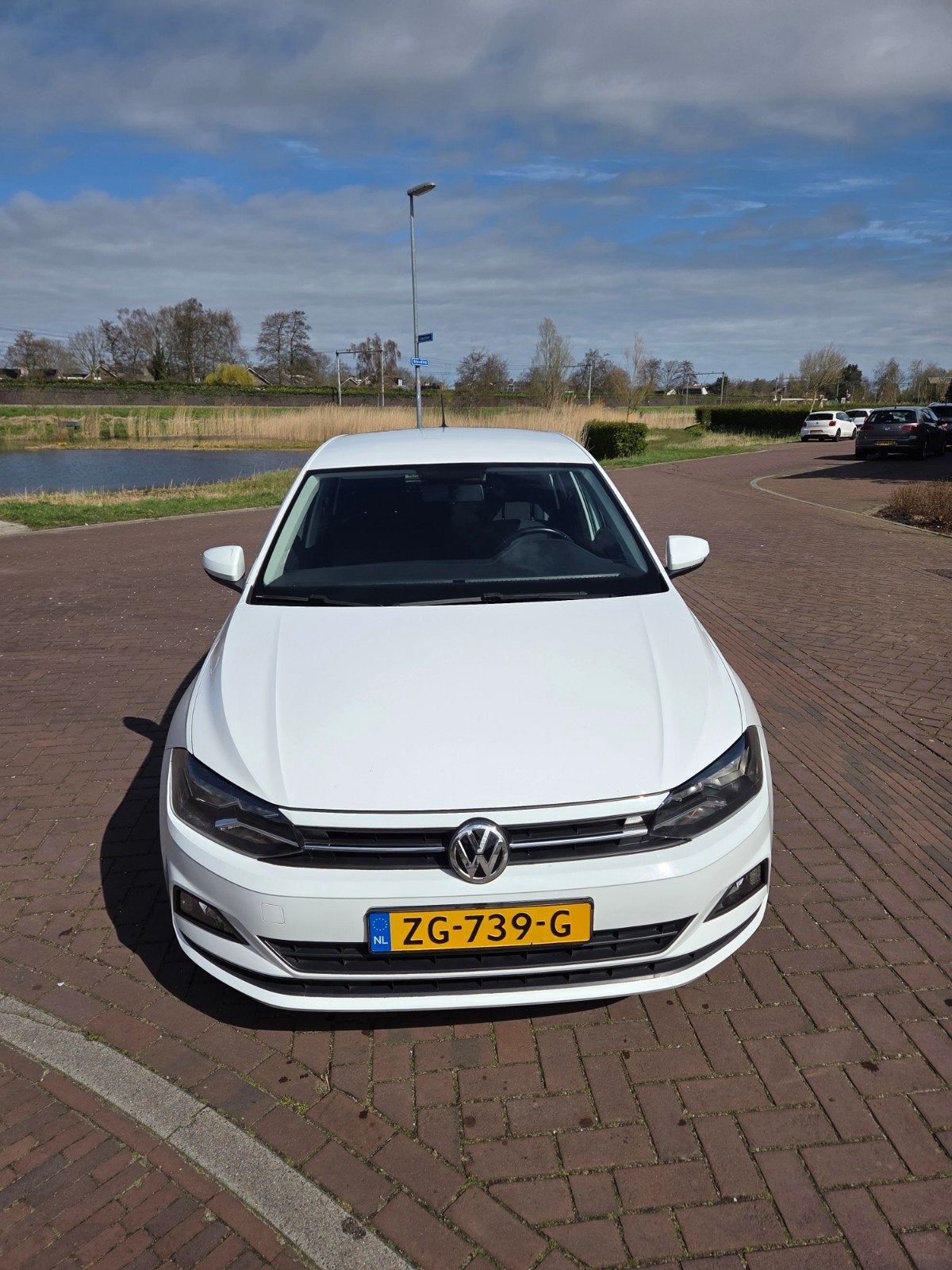 Volkswagen Polo 1.0  MPI comfortline 80pk 2019 Wit, Auto's, Voorwielaandrijving, 1025 kg, Stof, 40 €/maand