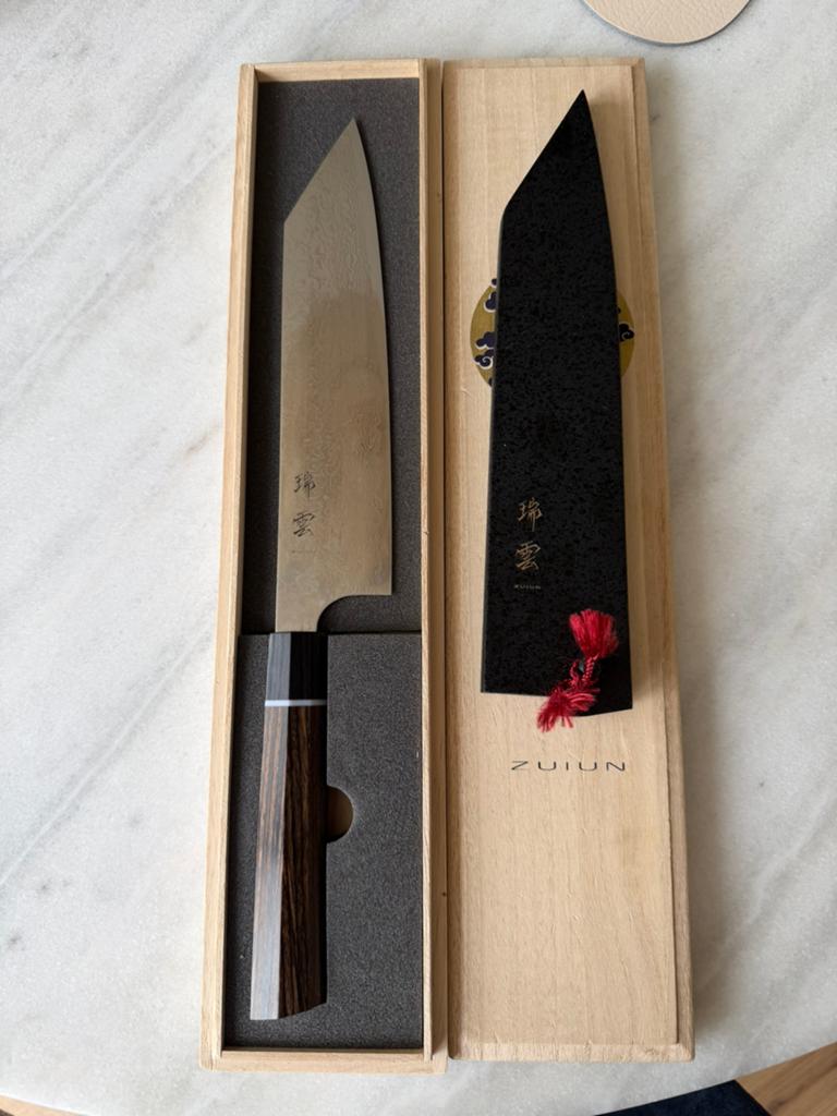 Seki Kanetsugu Zuiun Gyuto 210mm koksmes, Huis en Inrichting, Keuken | Bestek, Ophalen of Verzenden, Nieuw, Overige materialen