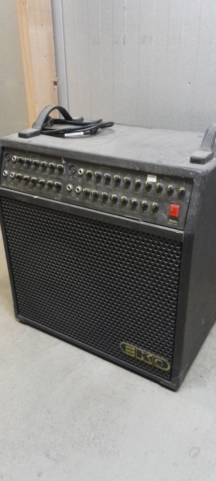 gitaar en zang versterker. EKO, Muziek en Instrumenten, Ophalen, Minder dan 50 watt