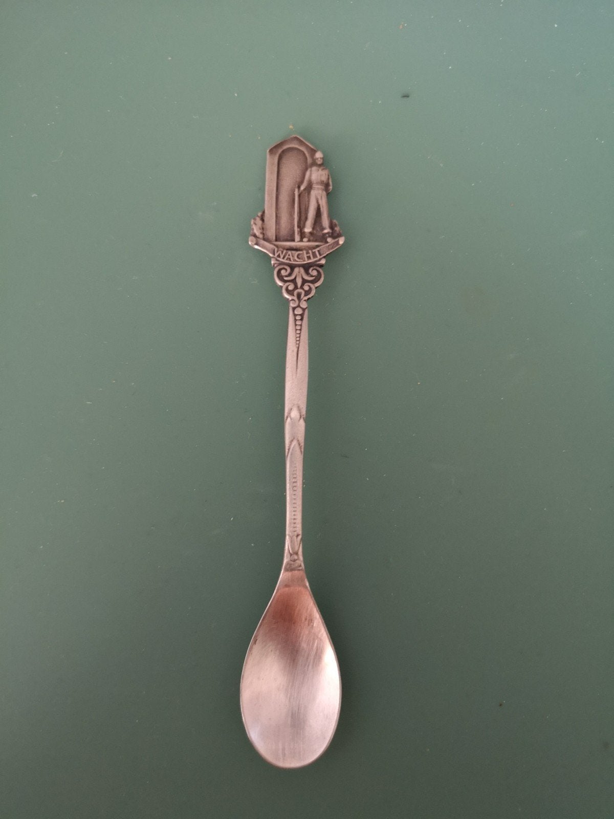 Vintage theelepel 'De Wachter' militair, Ophalen of Verzenden