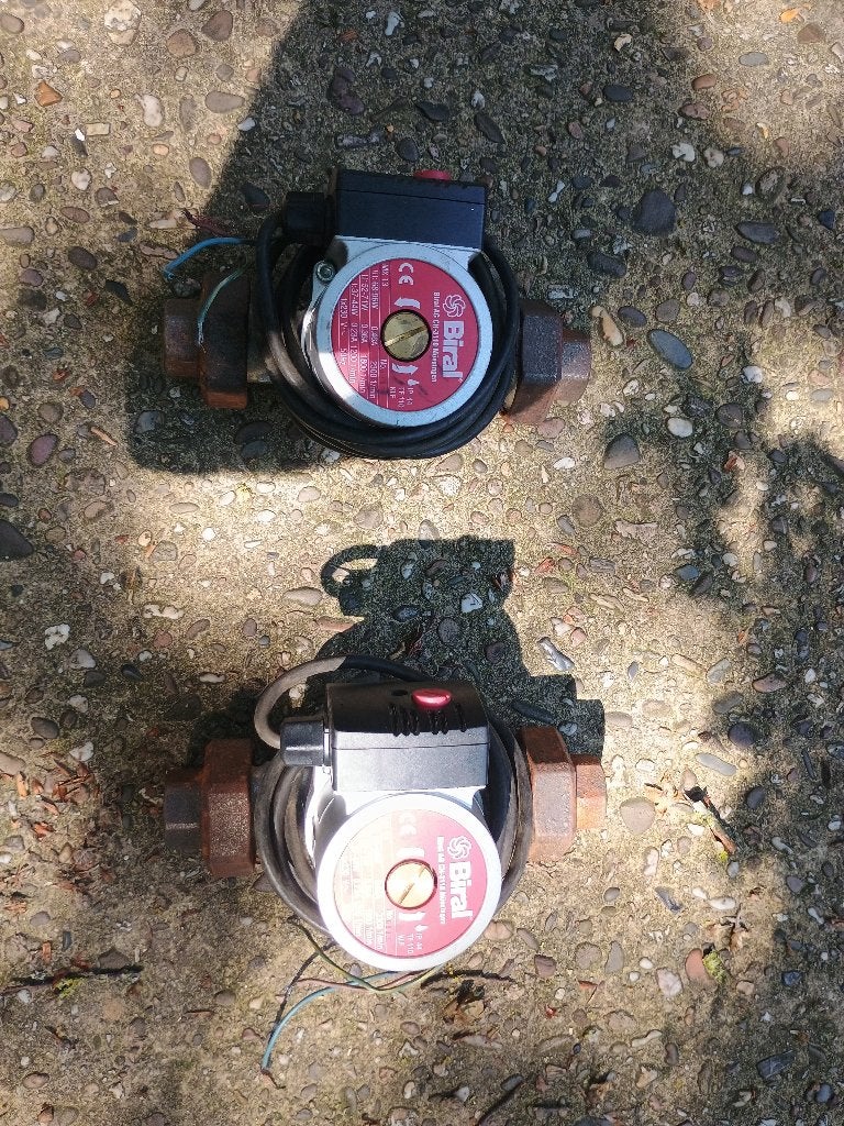 Biral AG-3110 circulatiepomp, Doe-het-zelf en Verbouw, Ophalen, Gebruikt, Minder dan 30 cm, Overige typen